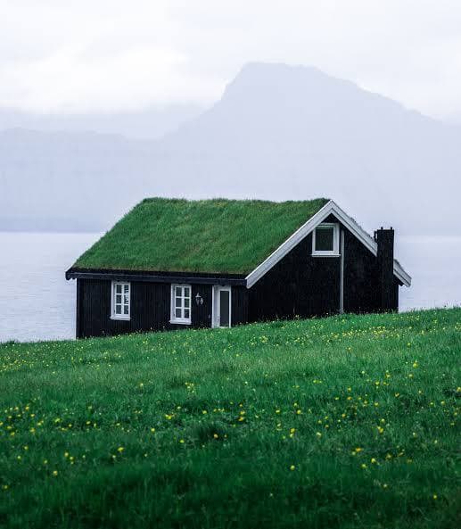 Single room at prime location